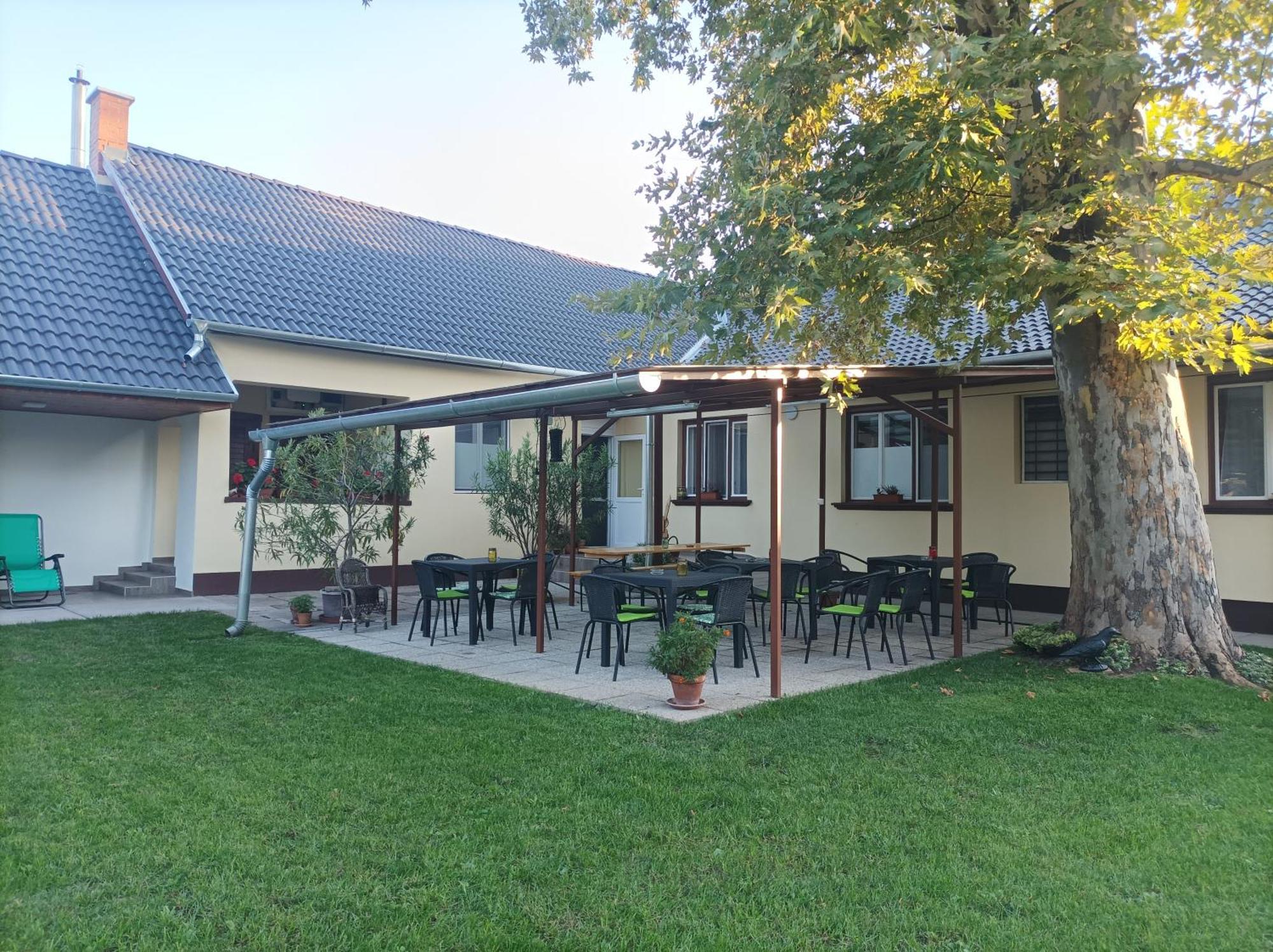 Tartos Szegfu Vendeghaz, Maganszallas Tazlar Dış mekan fotoğraf