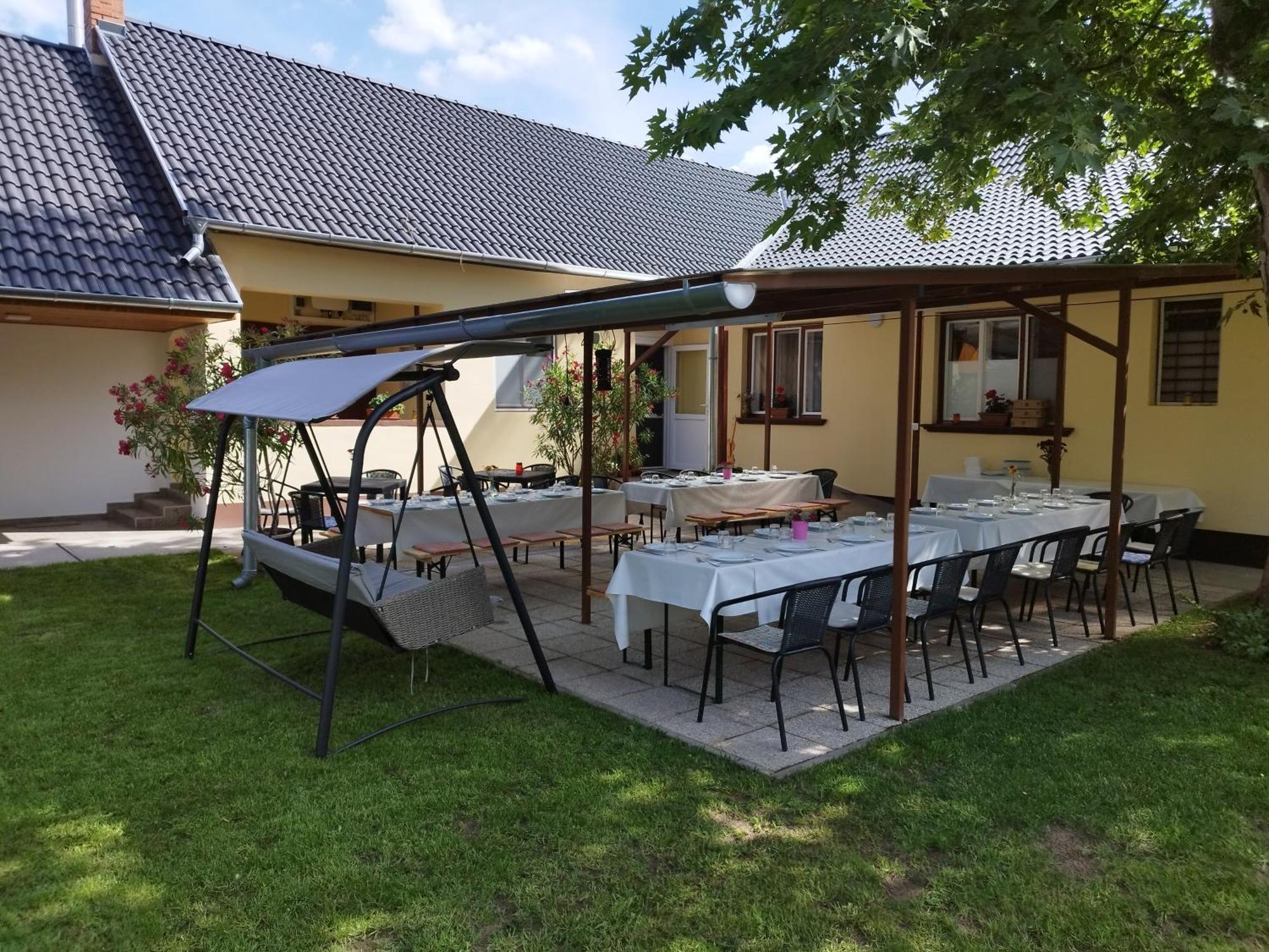 Tartos Szegfu Vendeghaz, Maganszallas Tazlar Dış mekan fotoğraf